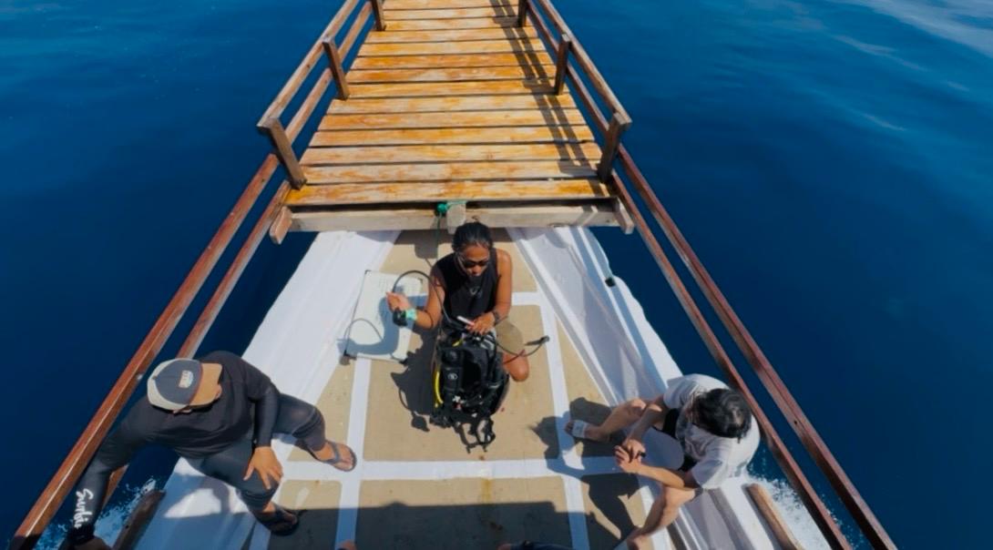 Guide running safety briefing in Maria Seascape saloon