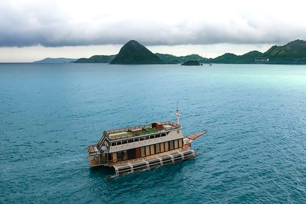 Maria Seascape liveaboard anchored during Q4 Komodo dive conditions cruise